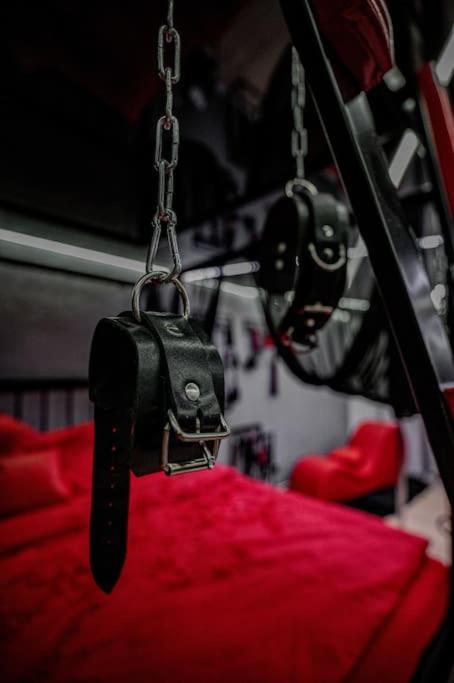 Bdsm Apartman V Bratislave -Adults Only Bratislava Bagian luar foto