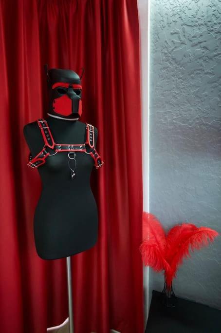 Bdsm Apartman V Bratislave -Adults Only Bratislava Bagian luar foto
